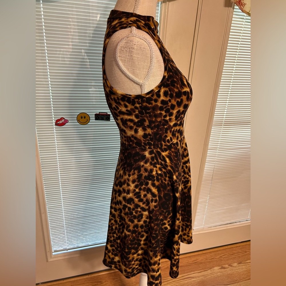 Dress #238 - Picture 2 of 4